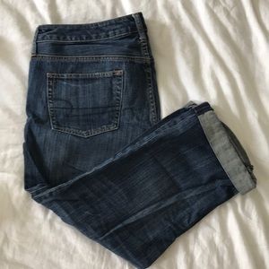 American Eagle boy fit capris